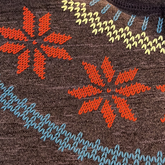 Helly Hansen Light Fleece Zip Up Jacket with Argyle Design Size Medium - Picture 7 of 7